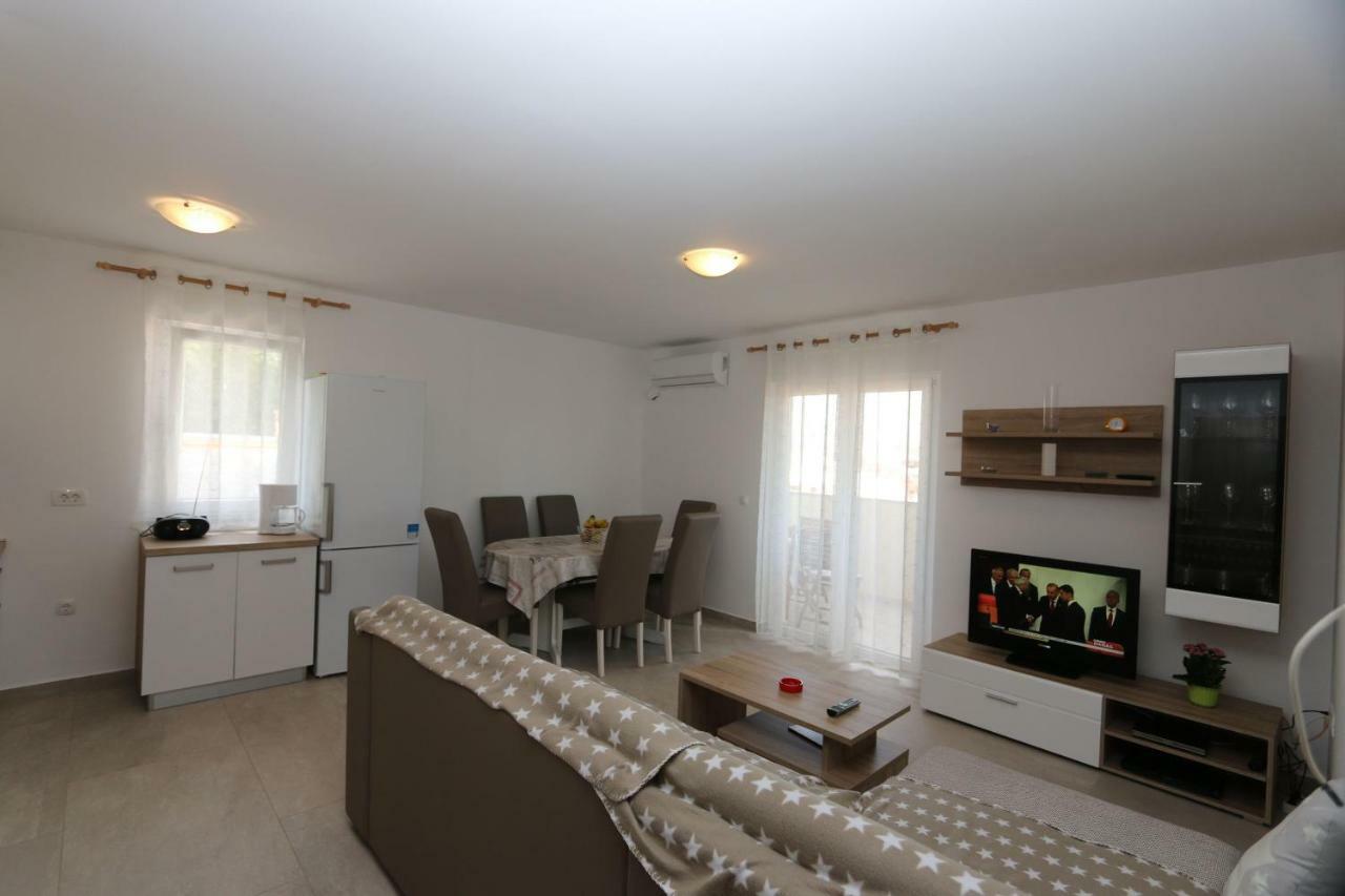 Apartment Samsa Mirica Čižići Eksteriør billede
